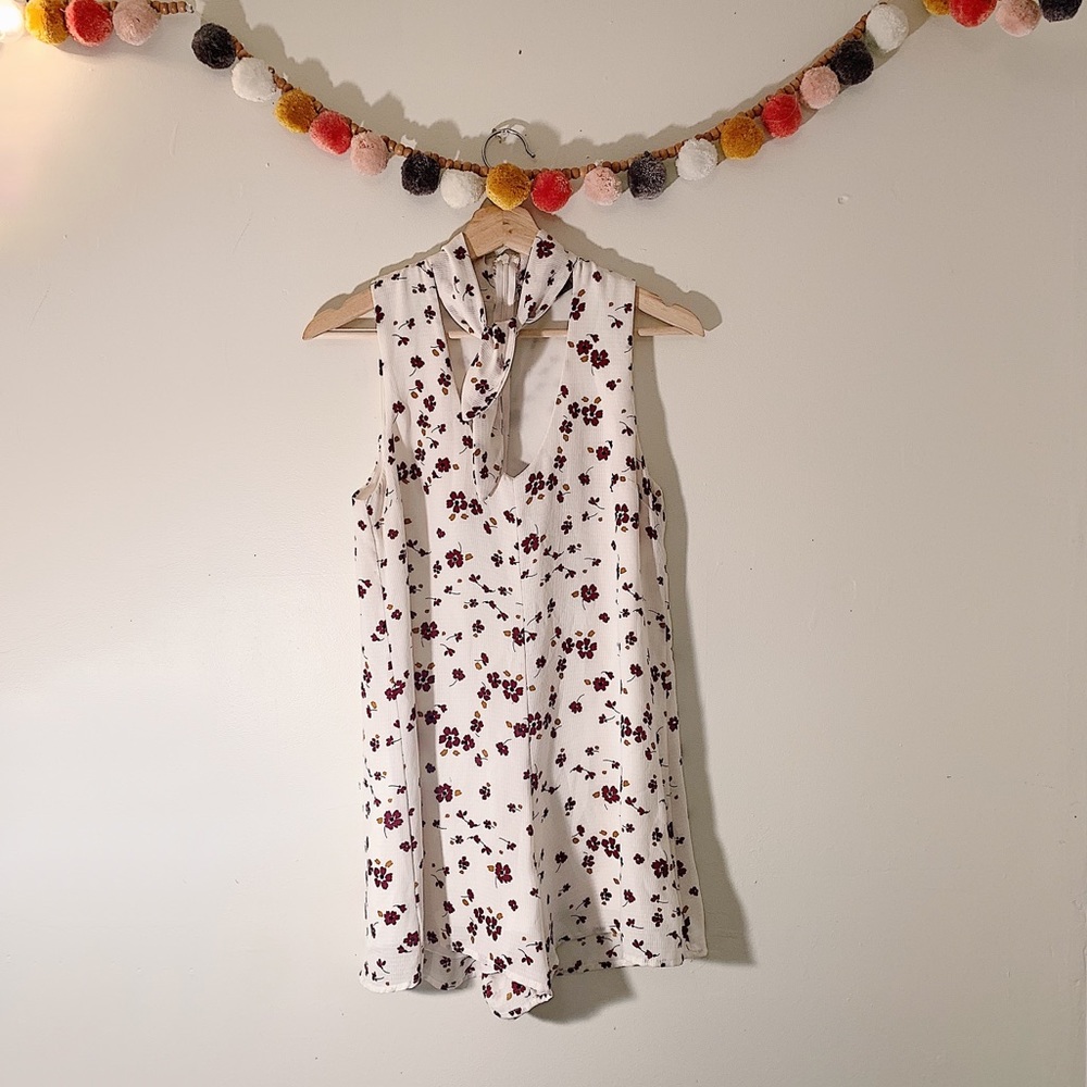 4Sienna Neck Tie Romper
